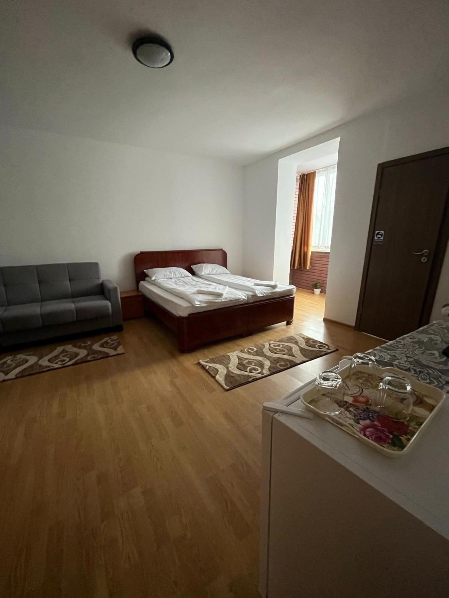Отель Casa Conti Сибиу Экстерьер фото
